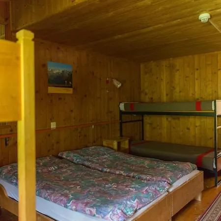 Chesa Selfranga Hostel Klosters