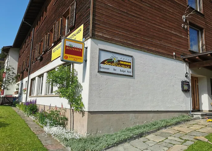 Chesa Selfranga Hostel *