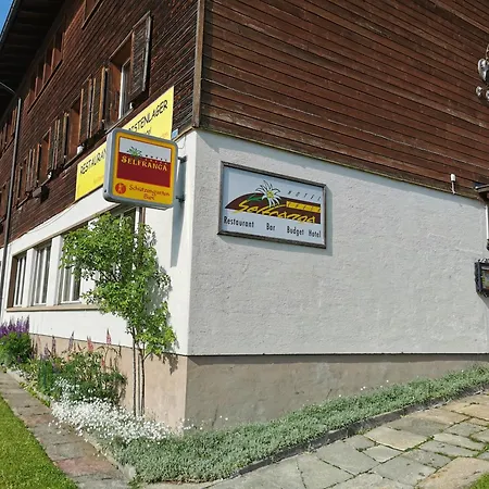 Chesa Selfranga Auberge de jeunesse *