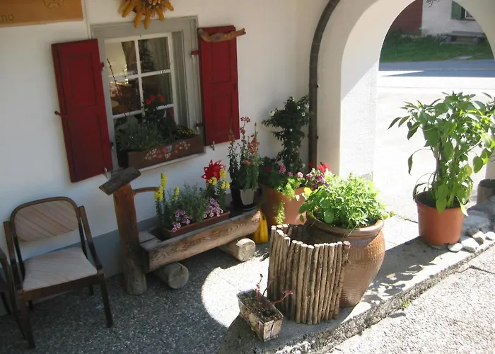 Chesa Selfranga Albergue Klosters-Serneus